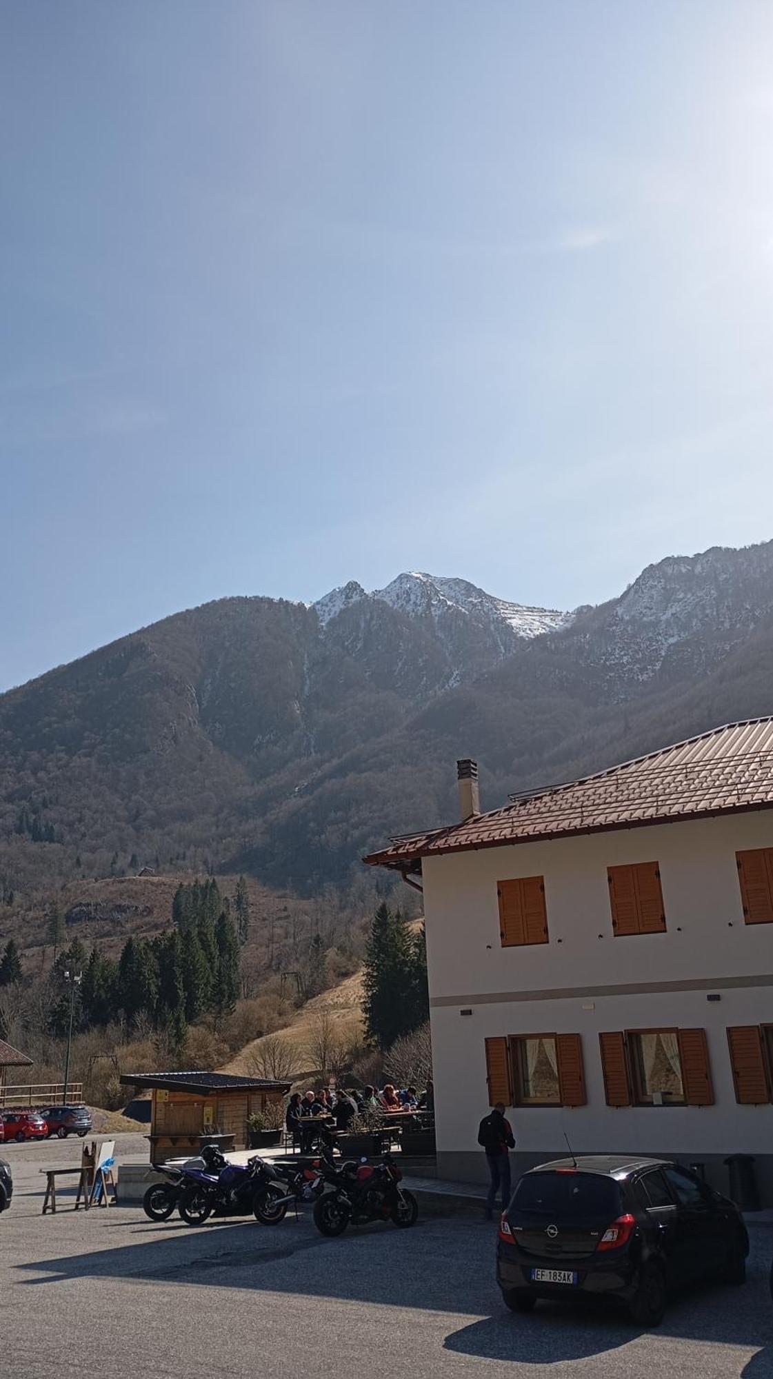 Ristorante E B&B In Sella Pozzis エクステリア 写真
